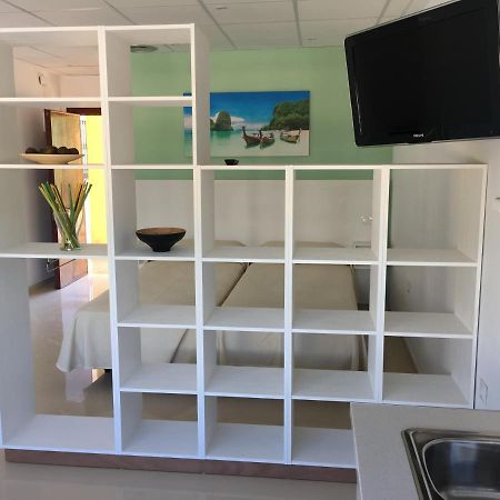 Apartamentos Carmen Teresa Torremolinos Exteriör bild