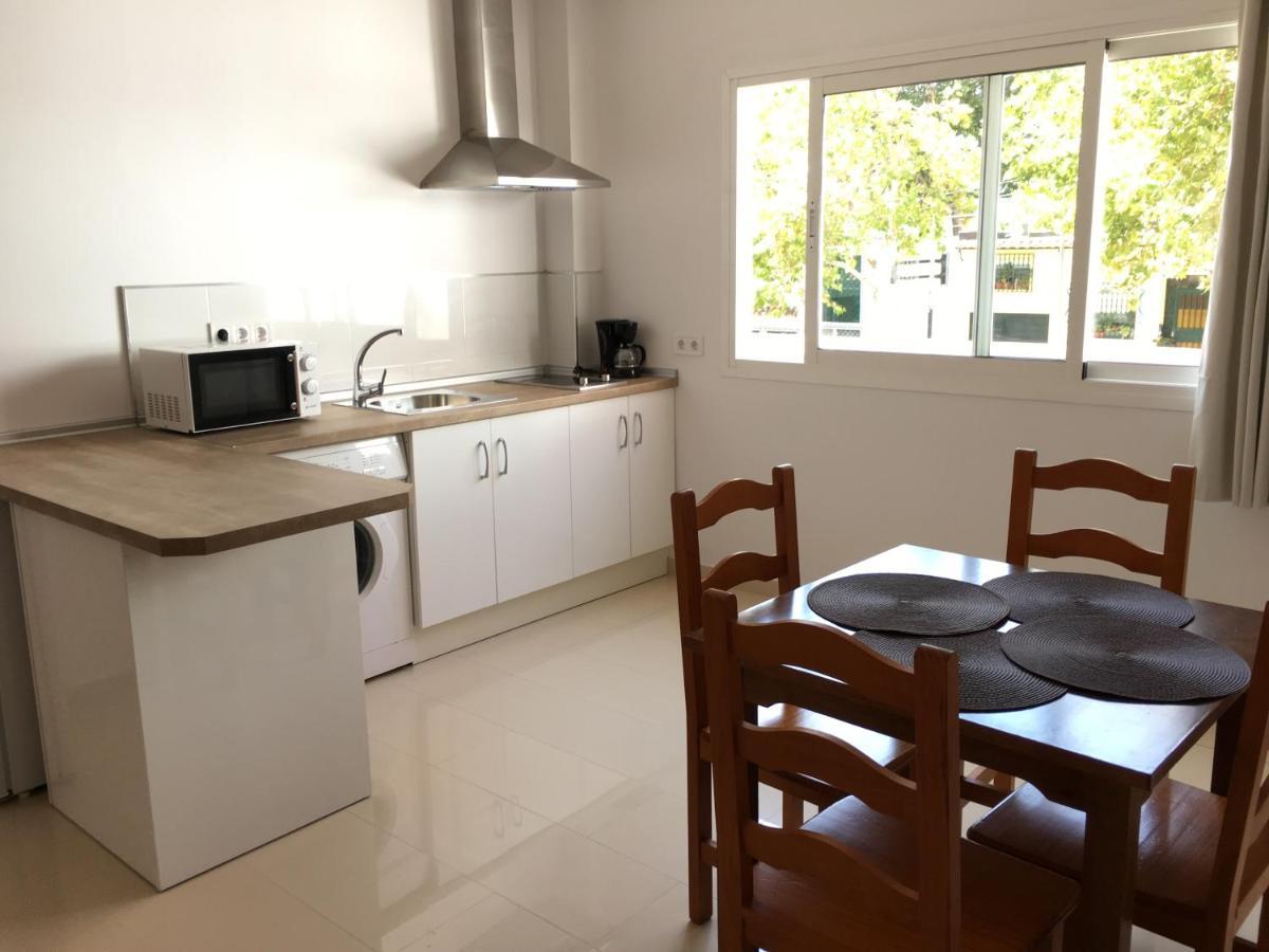 Apartamentos Carmen Teresa Torremolinos Exteriör bild