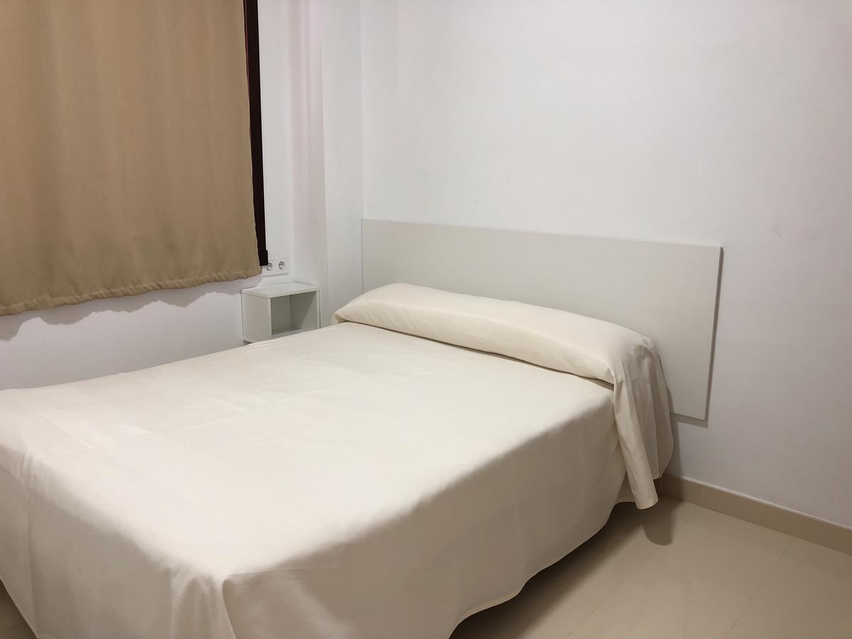 Apartamentos Carmen Teresa Torremolinos Exteriör bild