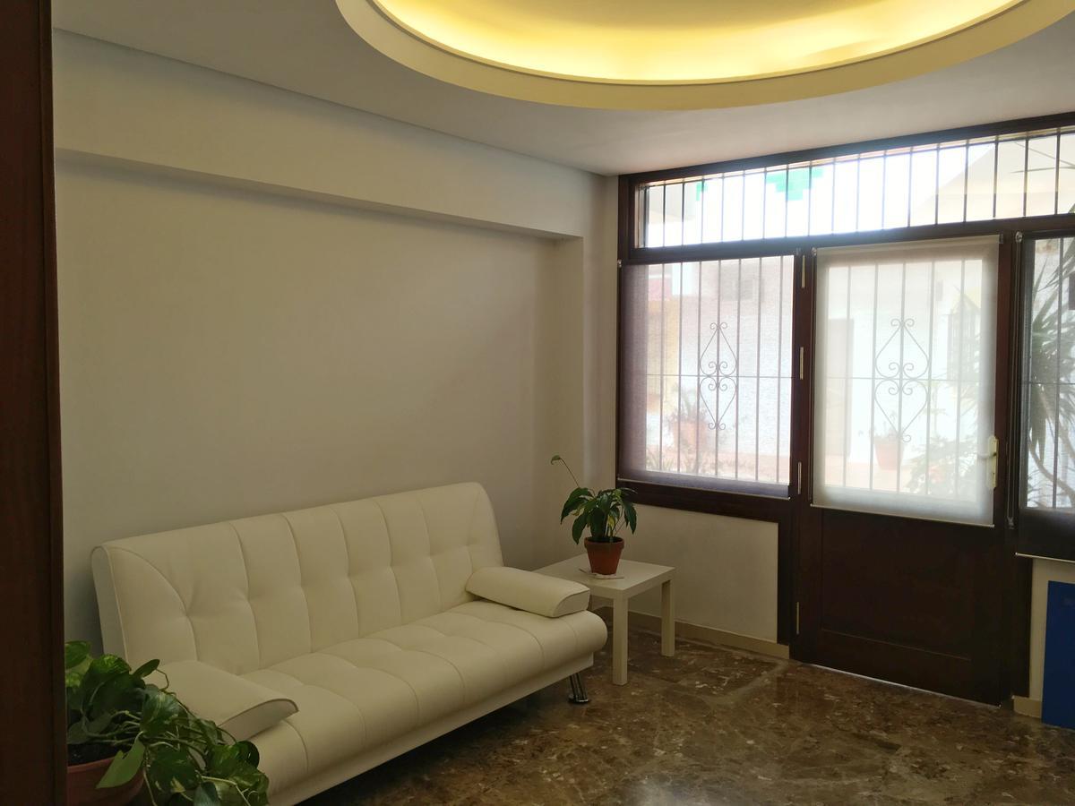 Apartamentos Carmen Teresa Torremolinos Exteriör bild