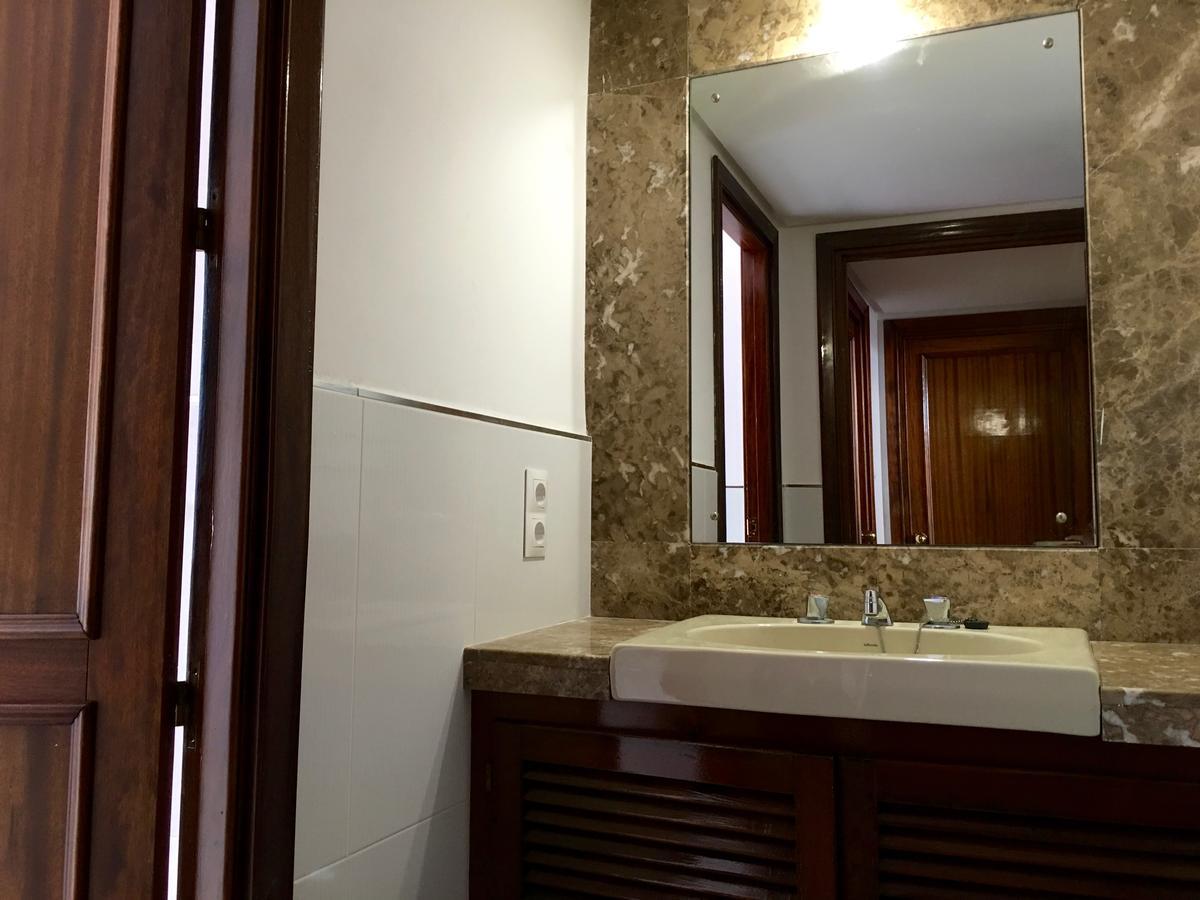 Apartamentos Carmen Teresa Torremolinos Exteriör bild